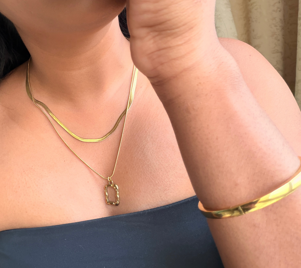 Nola Double chain with pendant