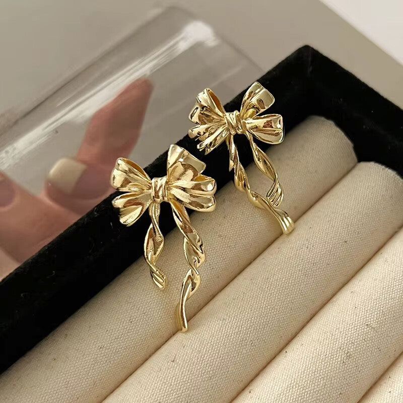 Aura Earrings