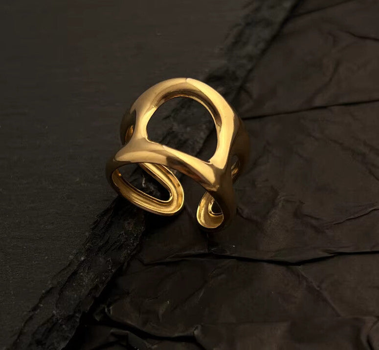 Bravura Ring