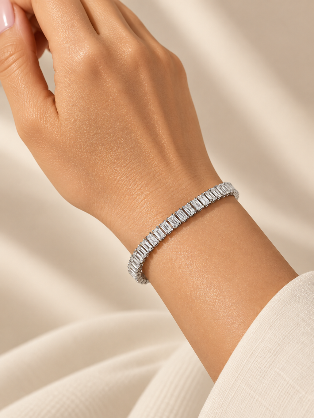 Diana Emerald cut Bracelet