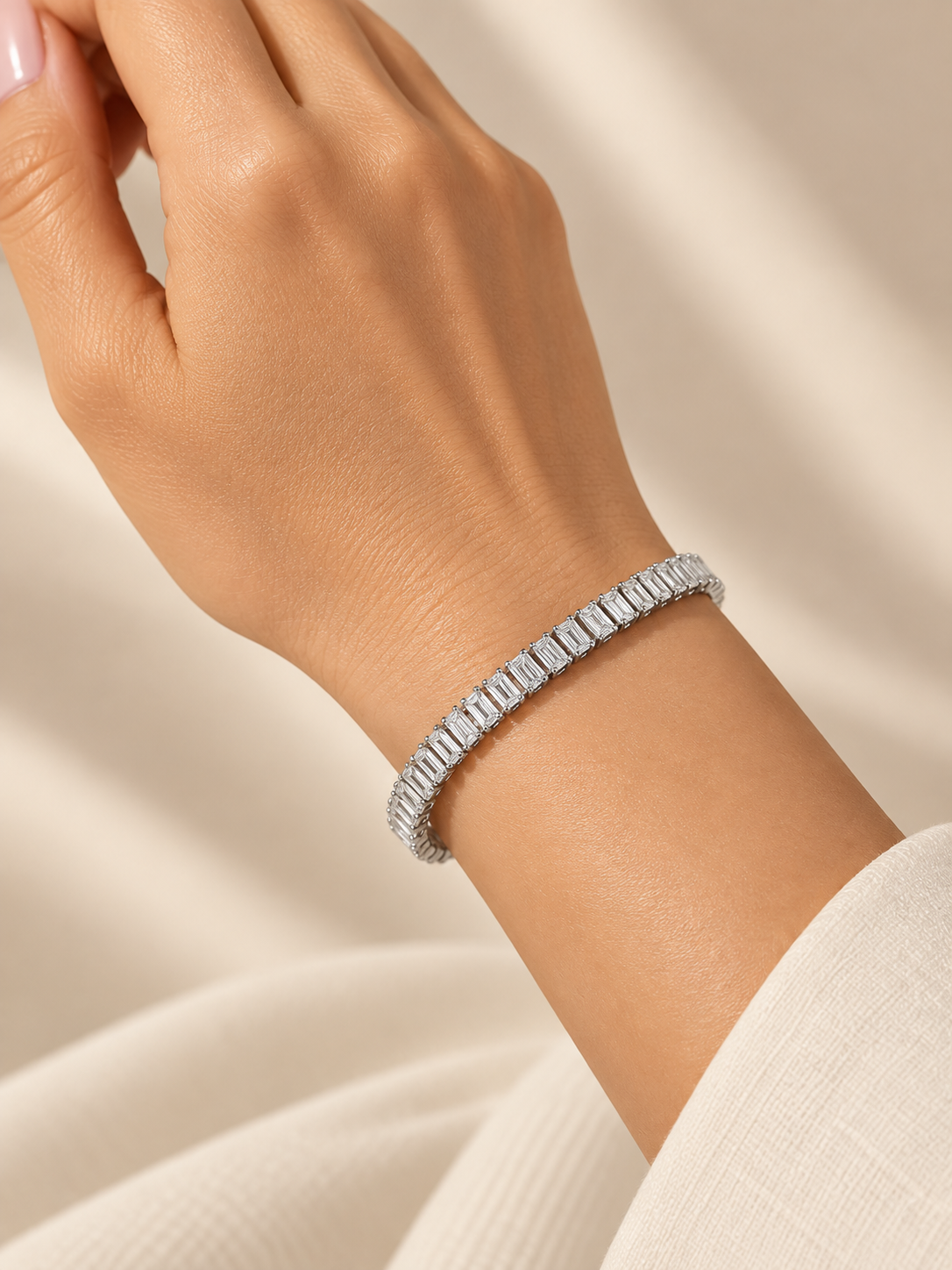 Diana Emerald cut Bracelet