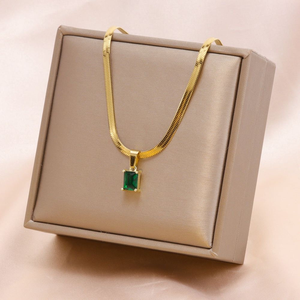 Mystique chain with pendant