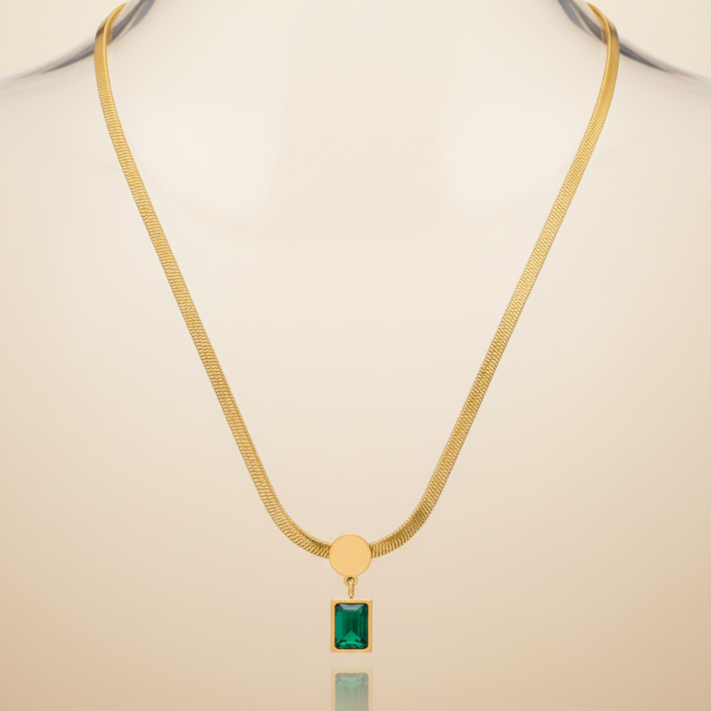 Mystique chain with pendant