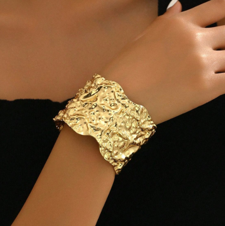 Noura Cuff Bracelet